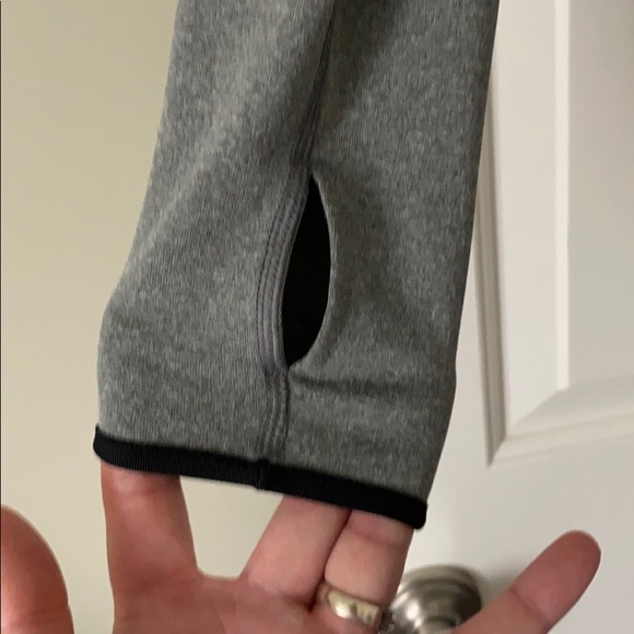 Nike Dri fit size large - Picture 2 of 3